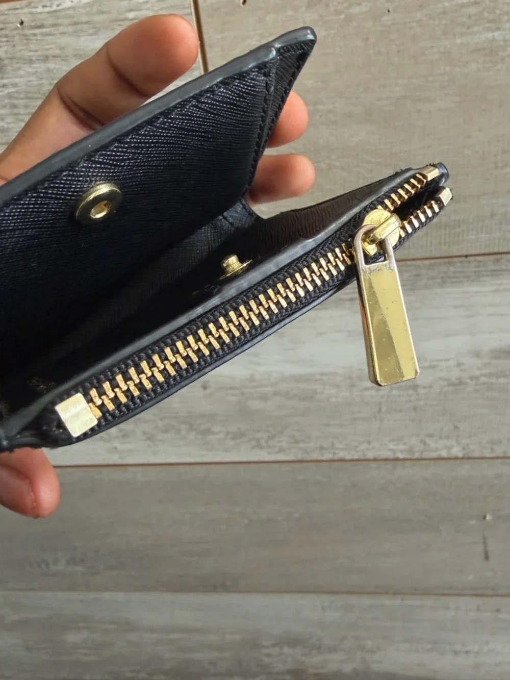 Tory Burch Robinson Mini Wallet in black